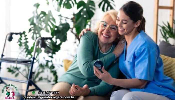 casa geriátrica em Canoas oferece cuidados 24 horas, equipe especializada e estrutura completa, sendo indicada para idosos que precisam de acompanhamento contínuo e mais segurança do que o cuidado domiciliar.