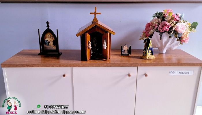 Espaço ecumênico religioso com santos para oração na casa do idoso e casa de repouso, Fotos casa de repouso canoas, lar do idoso canoas.